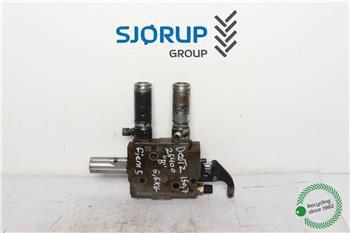Deutz-Fahr Agrotron 150.7 Remote control valve