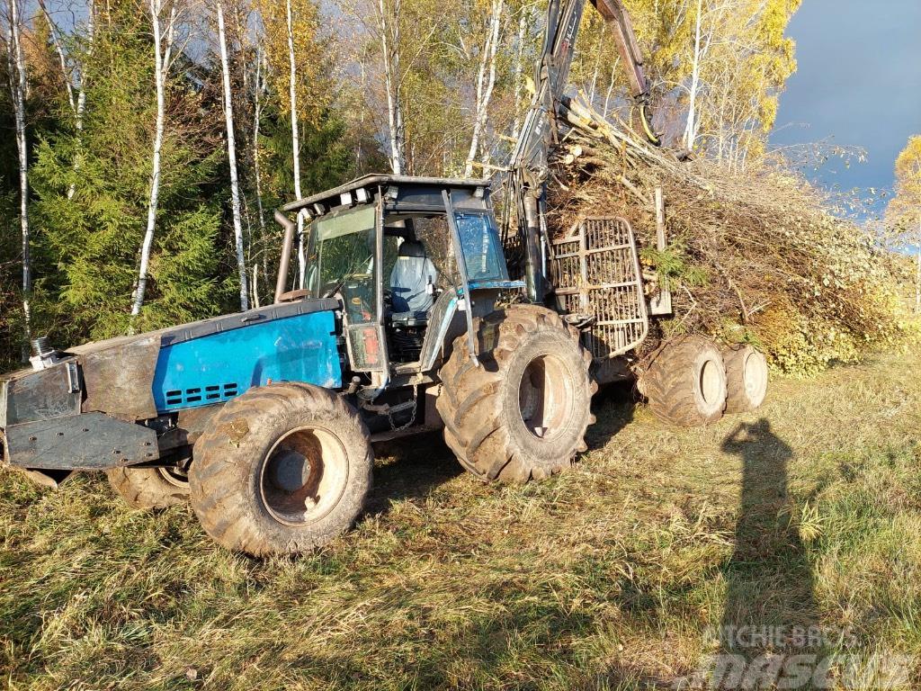 Valtra 8400 Šumarski traktori