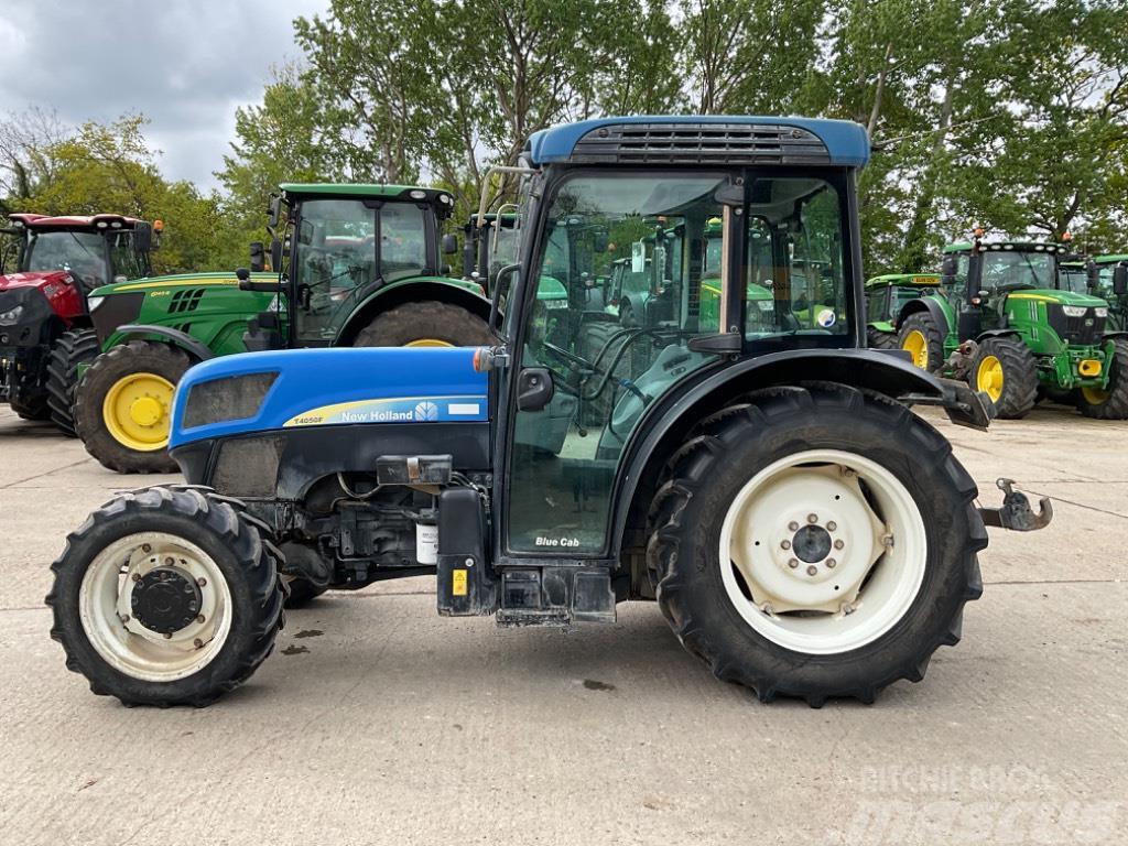 New Holland T 4050 F Traktori