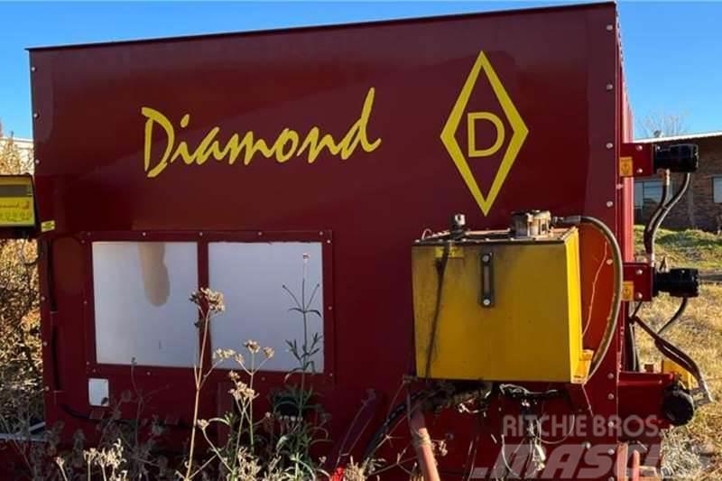 Feed Mixer Diamond FW13 Feeder Mašine za preradu i skladištenje berbe - Ostalo