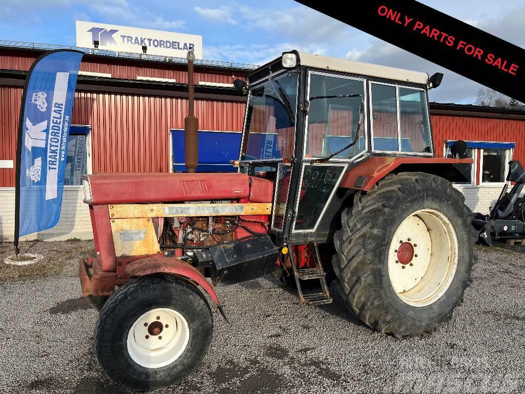 International 844 Dismantled: only spare parts Traktori