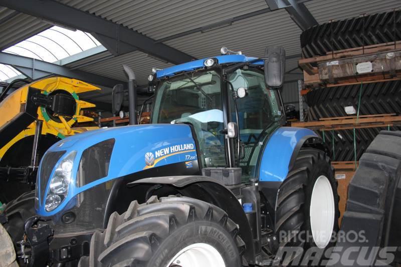 New Holland T7.200 CLASSIC Traktori