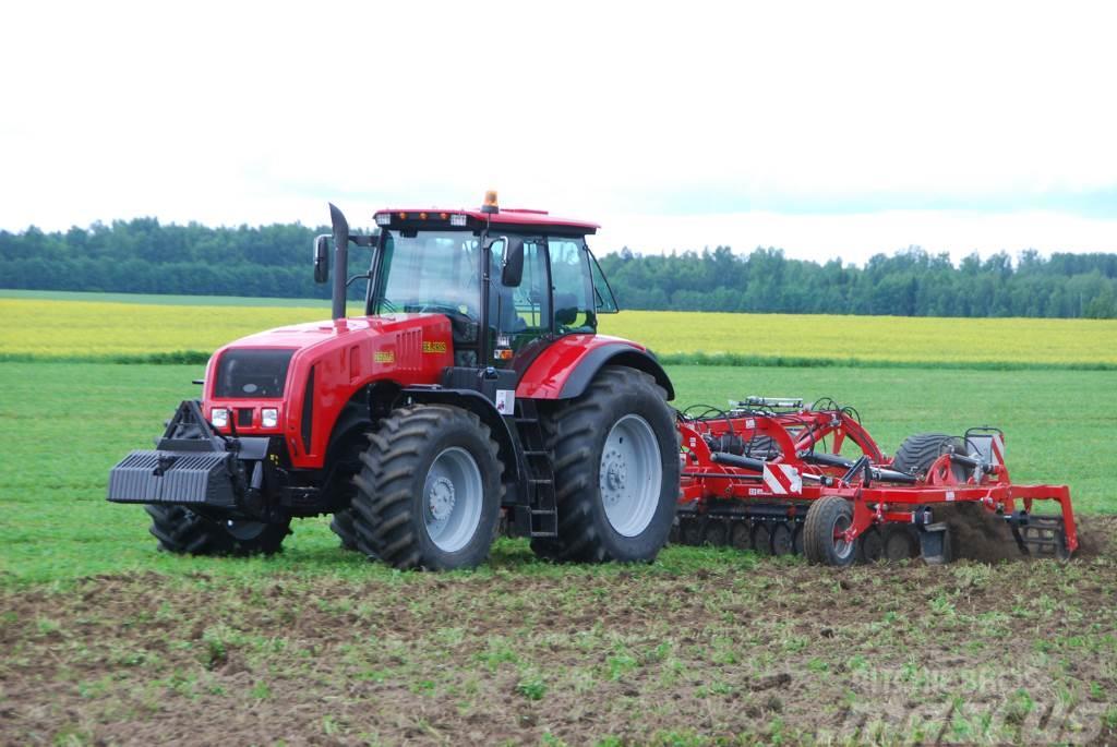 Belarus 3522.5 Traktori