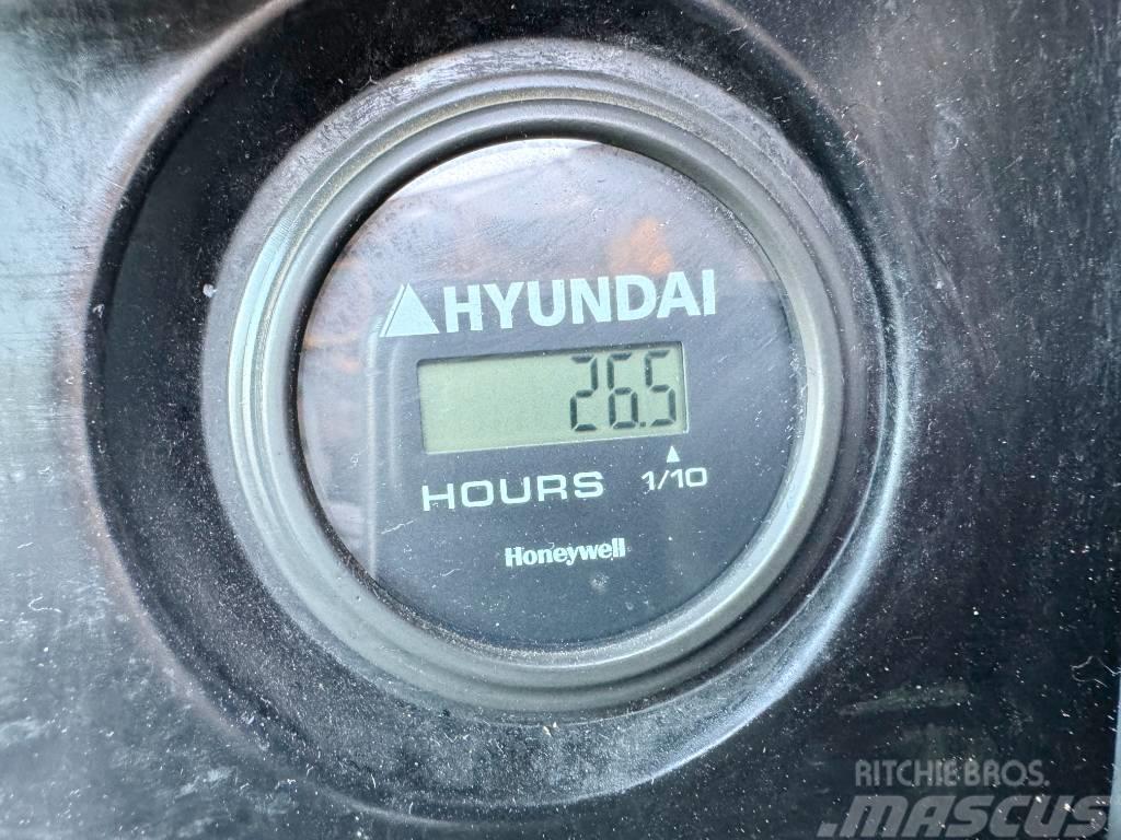 Hyundai R215 Excellent Condition / Low Hours Bageri guseničari