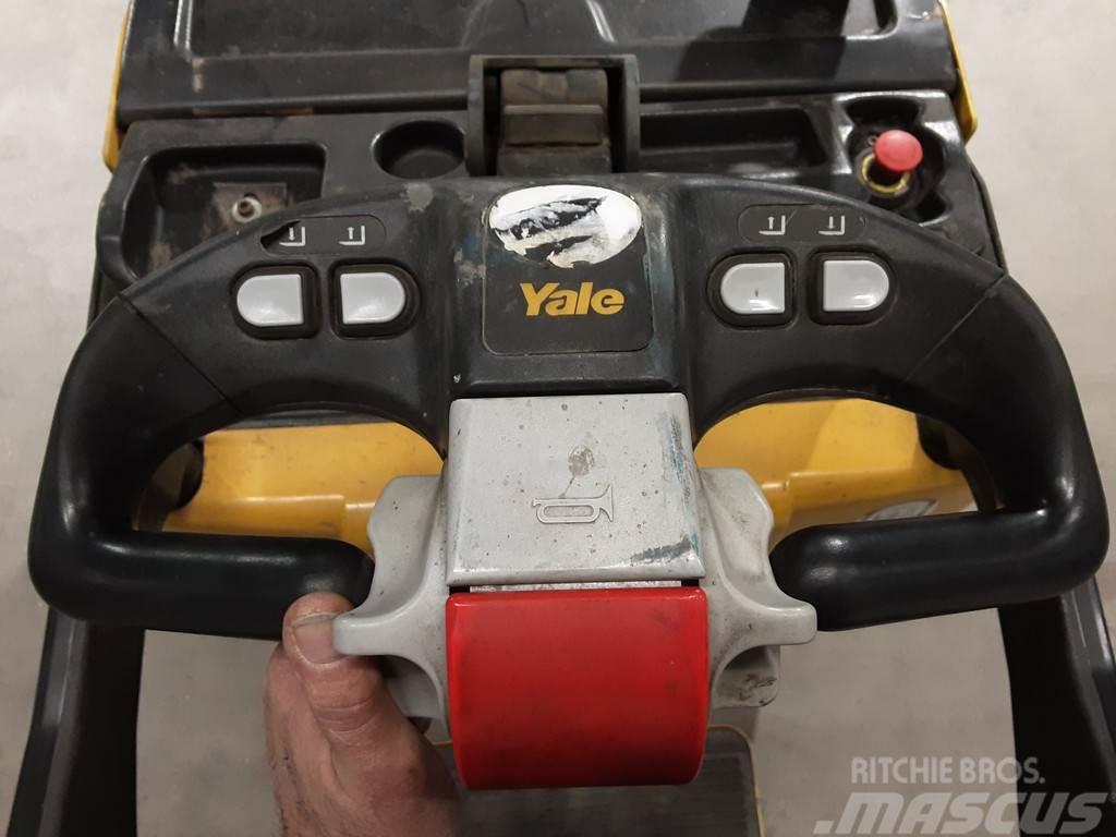 Yale MP20X Nisko podizni električni viljuškar sa stajalištom