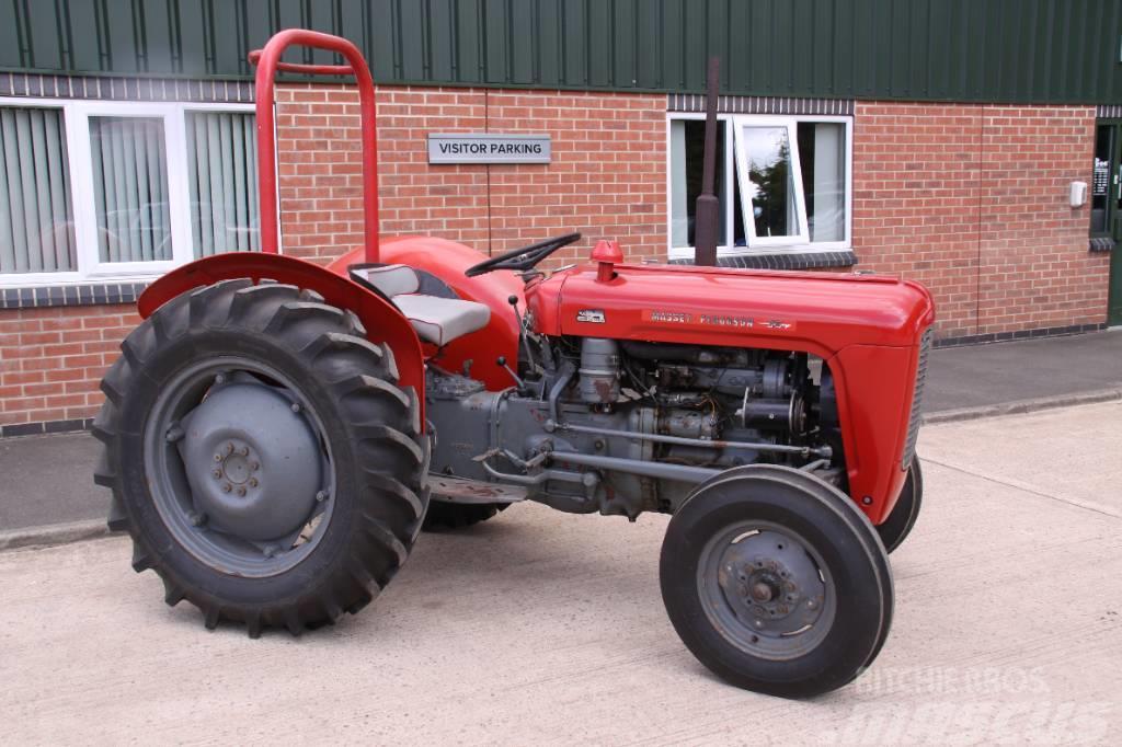 Massey Ferguson MF 35 Traktori