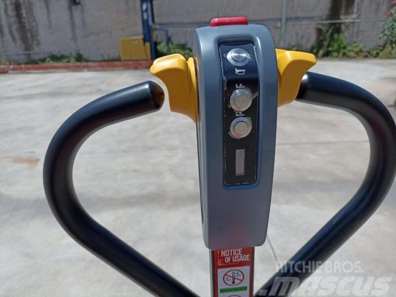 Hangcha CBD15-WS Ručni električni viljuškar