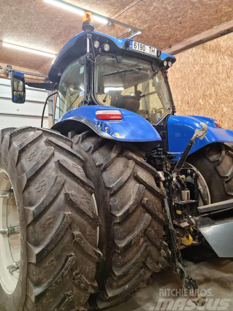 New Holland T7.215 S Traktori