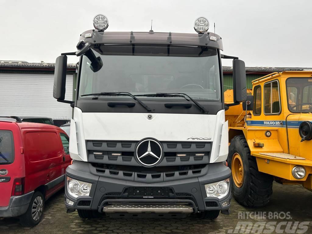 Mercedes-Benz 3246 B 8X4/4 Kamioni za podizanje kablova