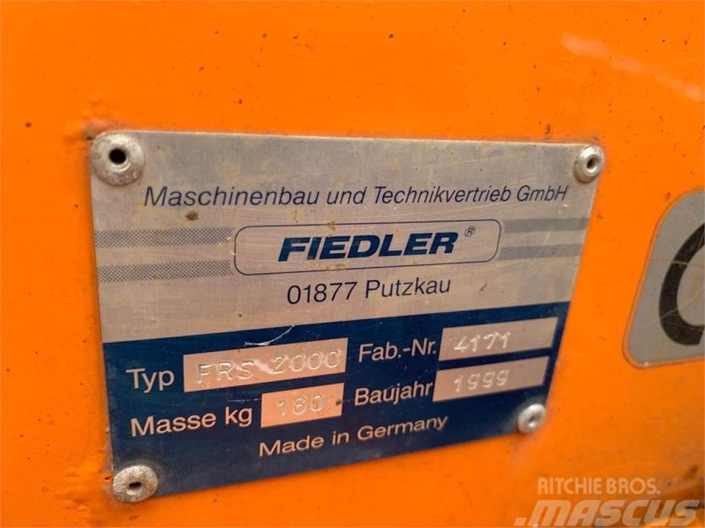 Fiedler Schneepflug FRS 2000 Ostale industrijske mašine