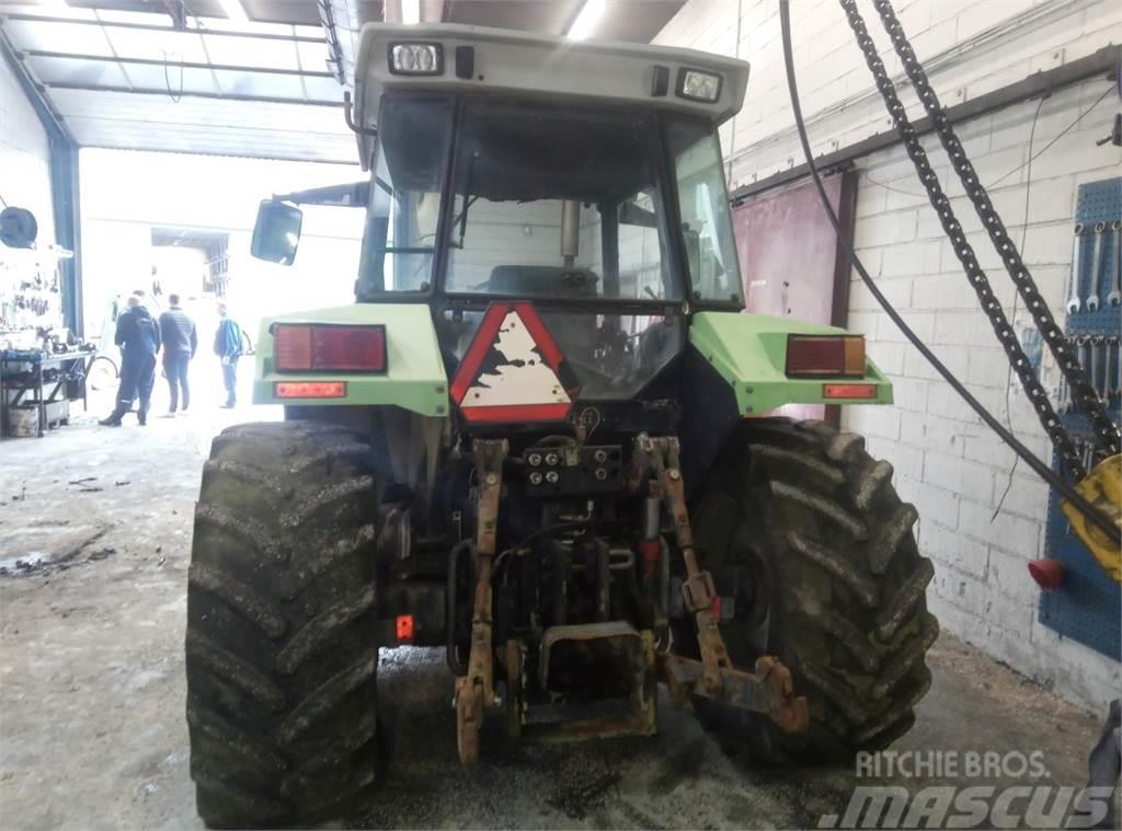 Deutz-Fahr Agrostar 6.11 Traktori