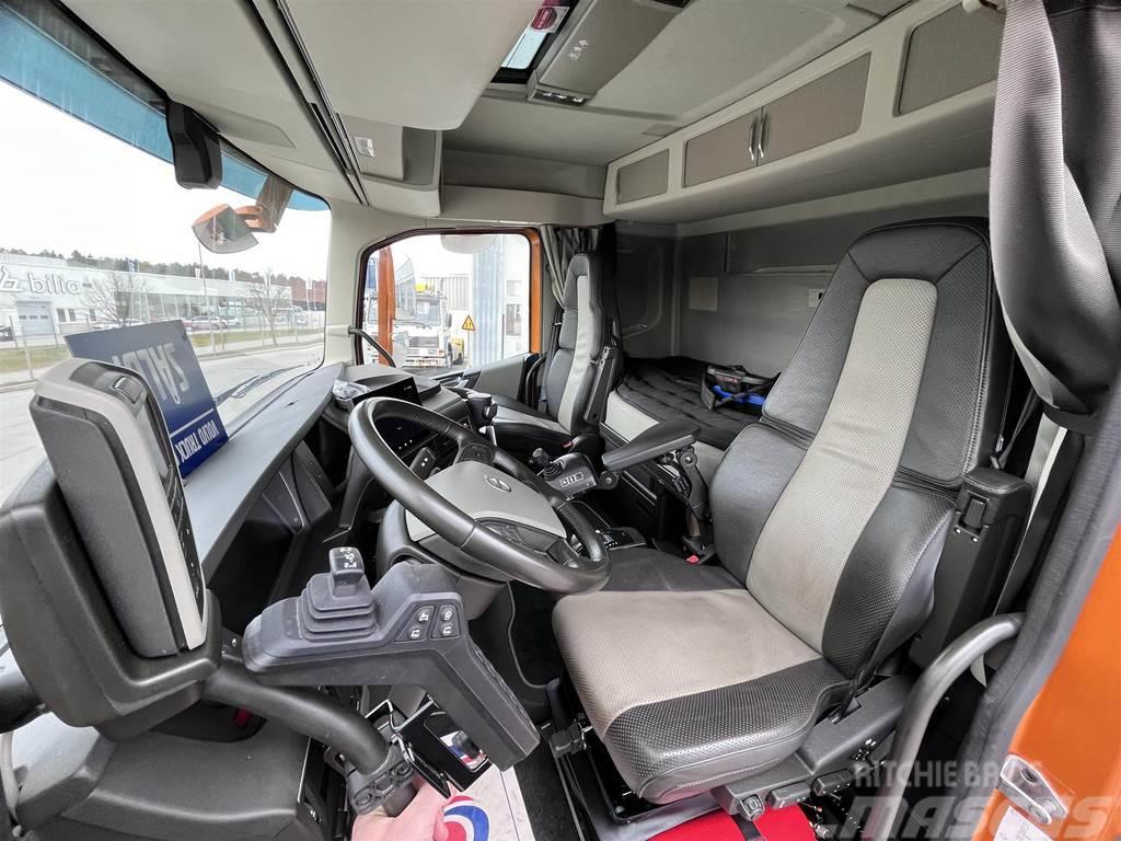 Volvo FH Kranväxlare med front plog & Reco drive Rol kiper kamioni sa kukom za podizanje tereta