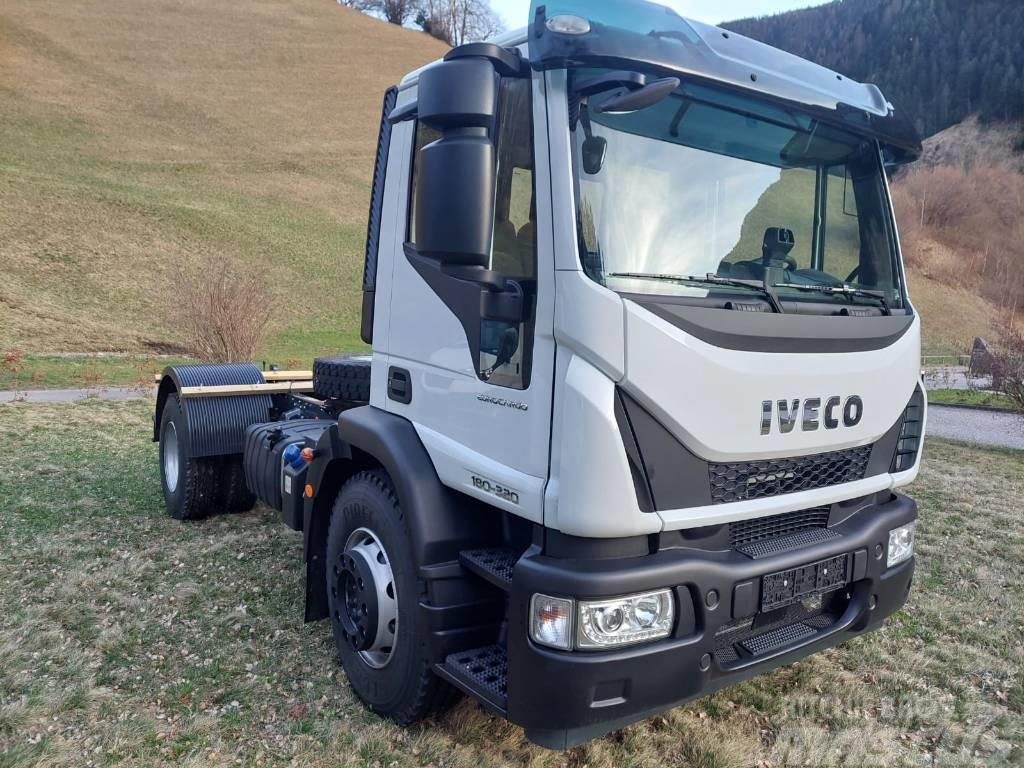 Iveco Eurocargo 180E32K Sanduk kamioni
