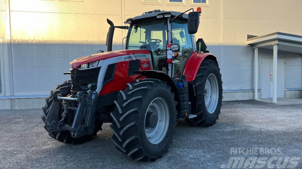 Massey Ferguson 7S.210 DVT Exclusive Traktori