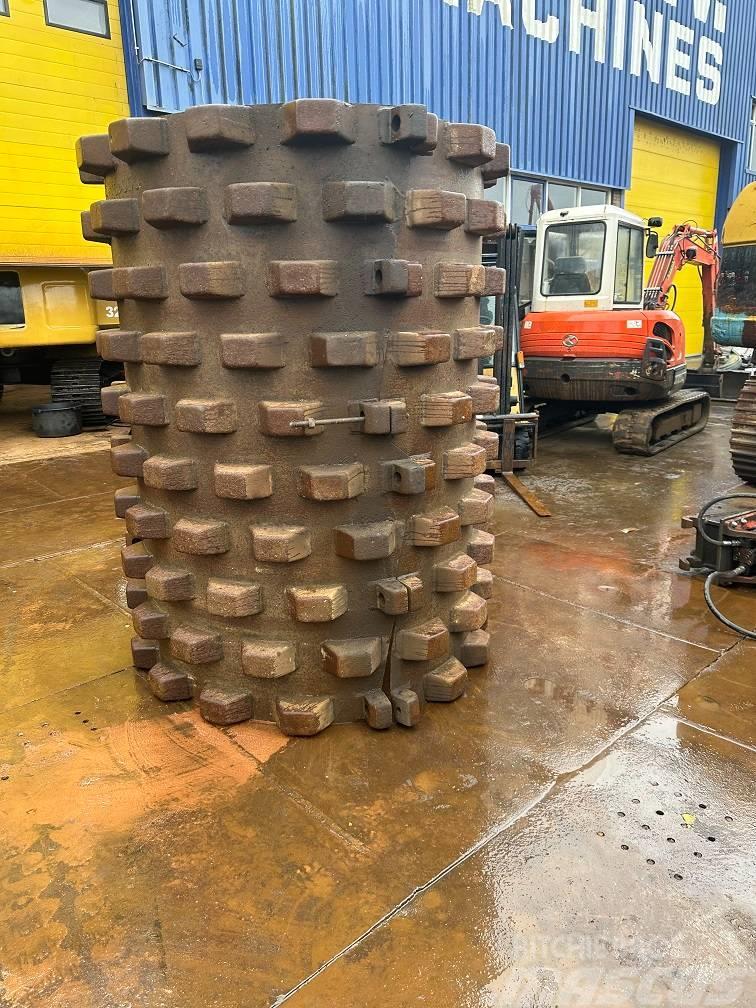 Padfoot shell 146cm diameter Valjci za građevinarstvo