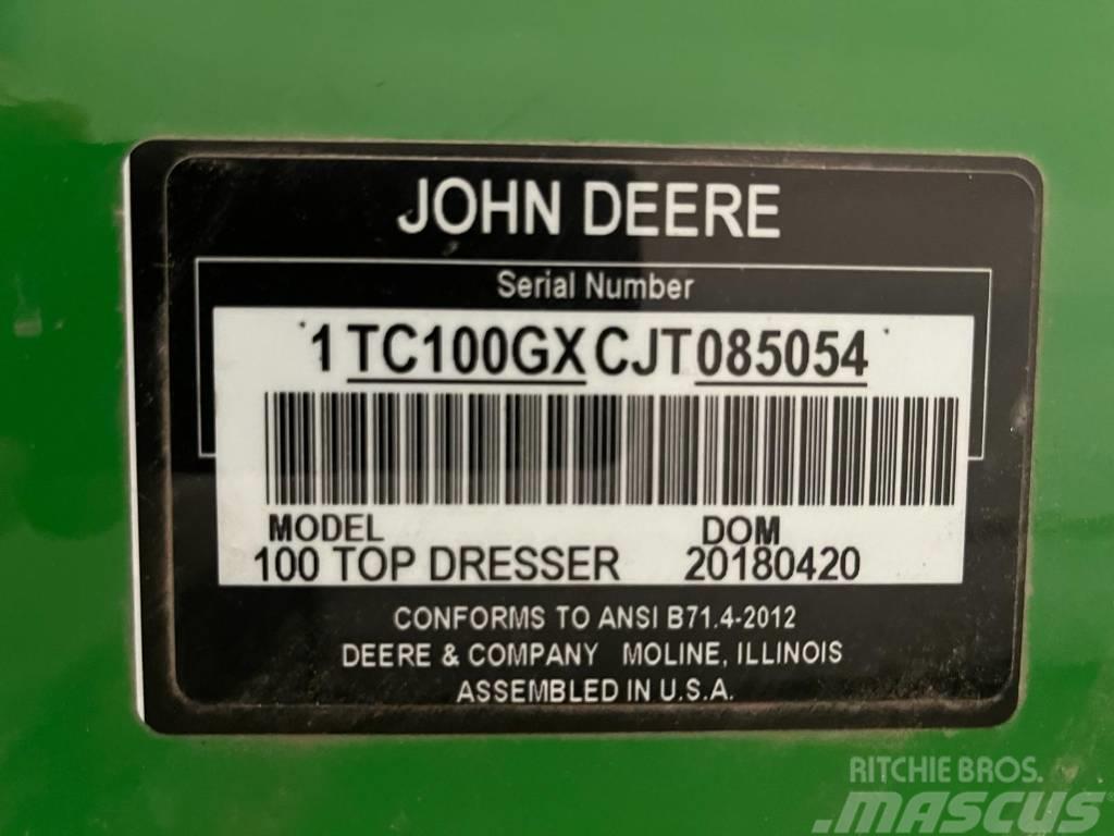 John Deere TD 100 Posipači