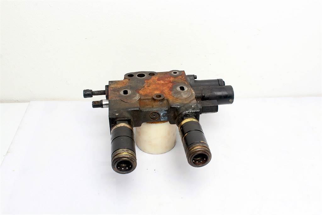 Case IH MX100C Remote control valve Hidraulika