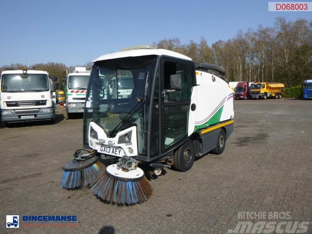 Johnston C202 compact street sweeper Kombi vozila/ vakum kamioni