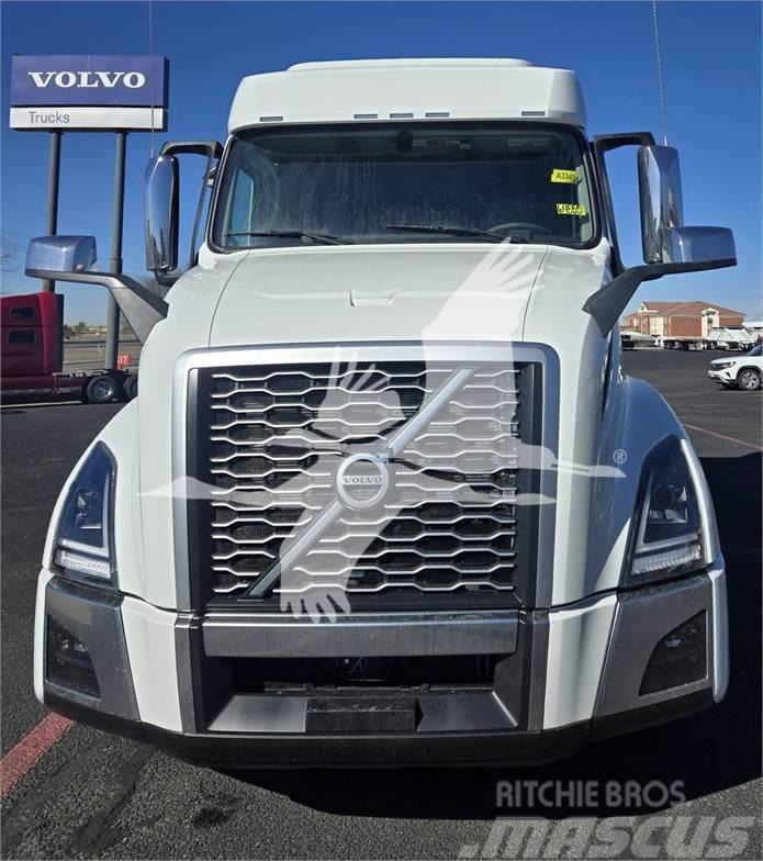 Volvo VNL64T740 Tegljači