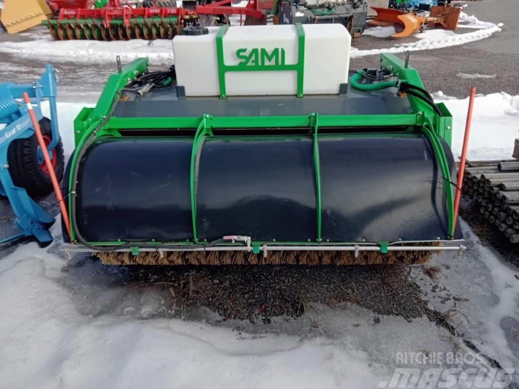 Sami K 2000 kauhaharja vesityksellä Ostale mašine za put i sneg