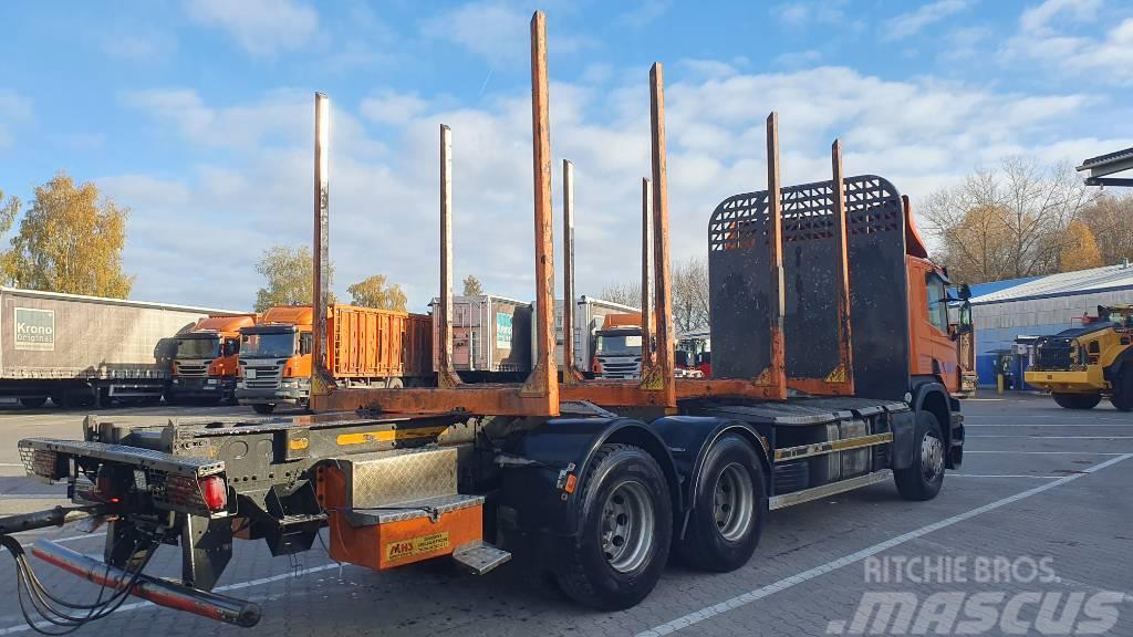 Scania P450 CB6X4EHX Kamioni za drva Šticari