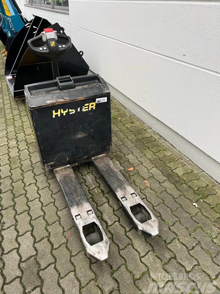 Hyster P 2.0 Nisko podizni električni viljuškar