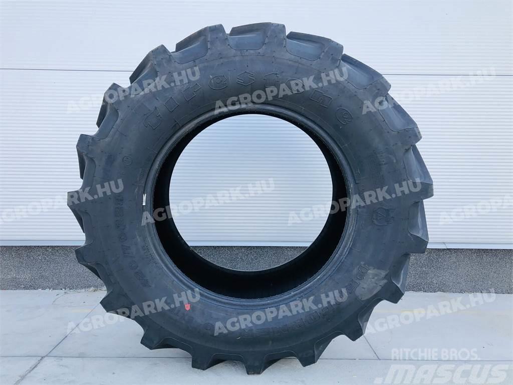 Firestone tire in size 420/70R28 Gume, točkovi i felne