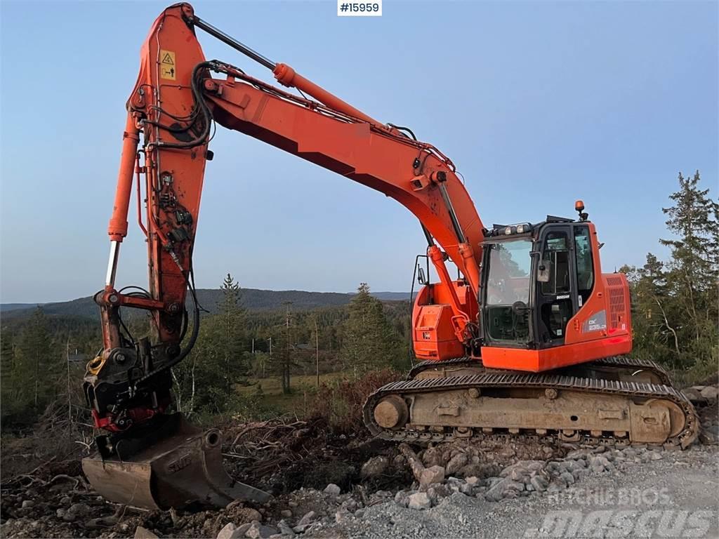 Doosan DX235LCR crawler excavator w/ GPS, bucket and tilt Bageri guseničari