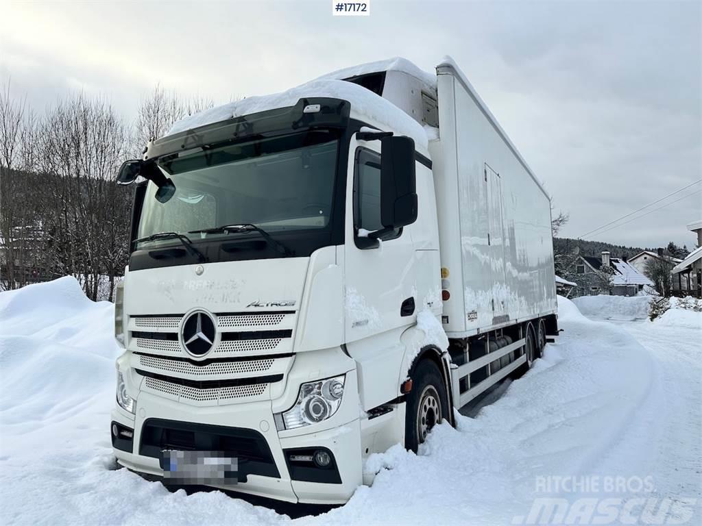 Mercedes-Benz Actros 2551 6x2 Box Truck w/ fridge/freezer unit. Sanduk kamioni