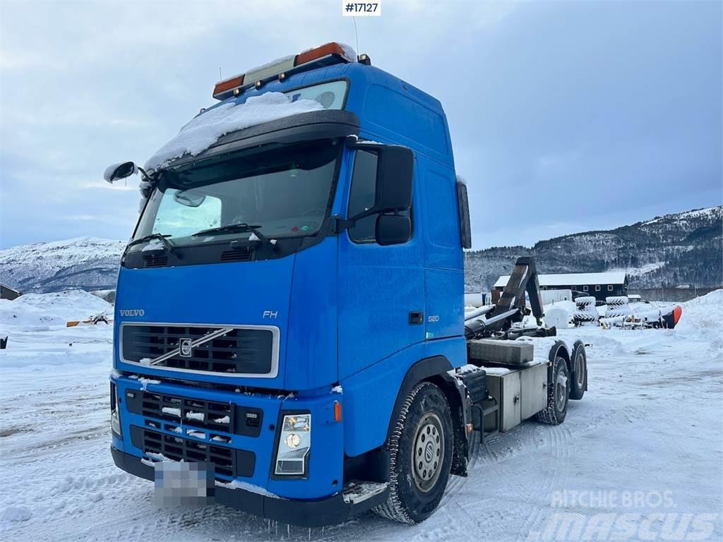 Volvo FH520 6x2 hook truck. Rol kiper kamioni sa kukom za podizanje tereta