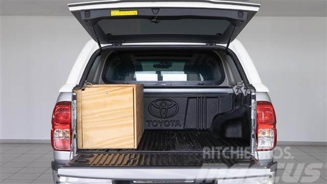 Toyota Hilux Cabina Doble VXL Aut. Dostavna vozila / kombiji