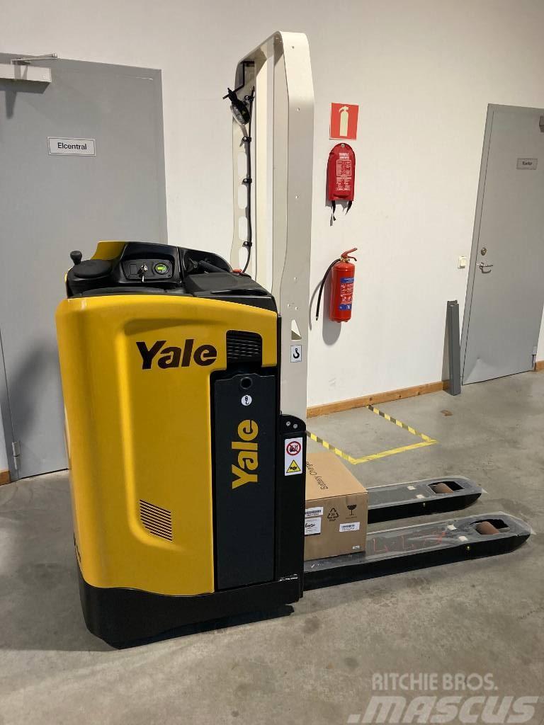 Yale MP20T. 2000kg Nisko podizni električni viljuškar sa stajalištom