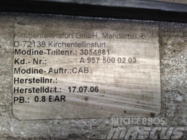 Mercedes-Benz Kühlerpaket Econic A957 500 0203 / A9575000203 Kargo motori