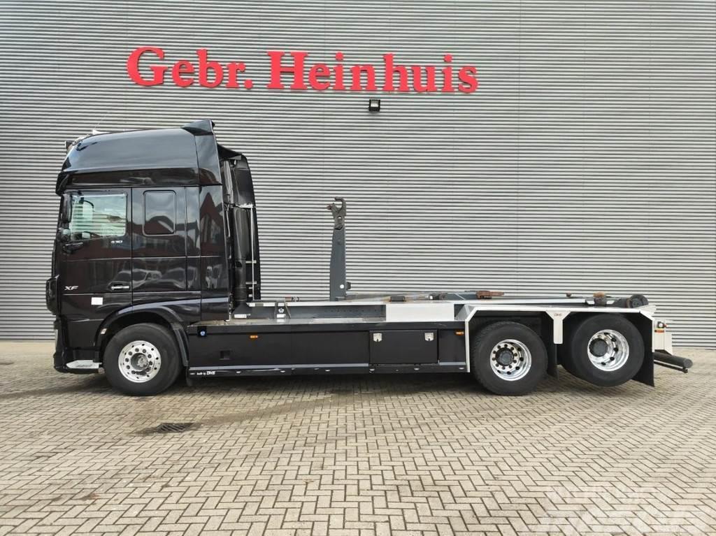 DAF XF 530 6x2*2 Euro 6 VDL 25 Tons Hooklift NL Truck! Rol kiper kamioni sa kukom za podizanje tereta
