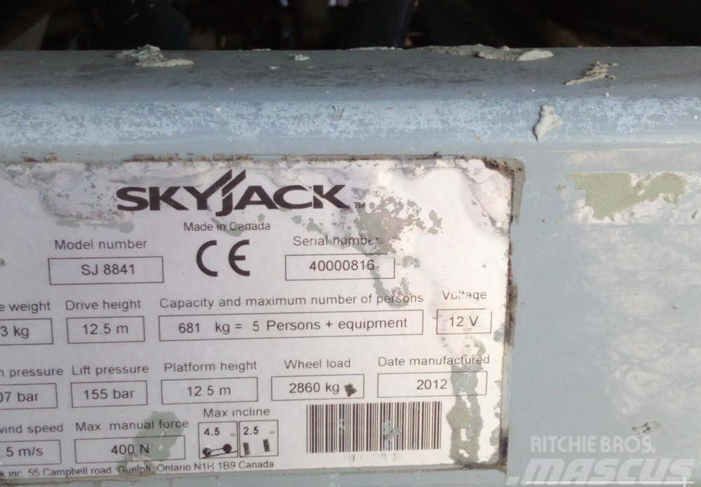 SkyJack SJ 8841 RT 4x4 ollós emelő 14.3M! Makazaste platforme