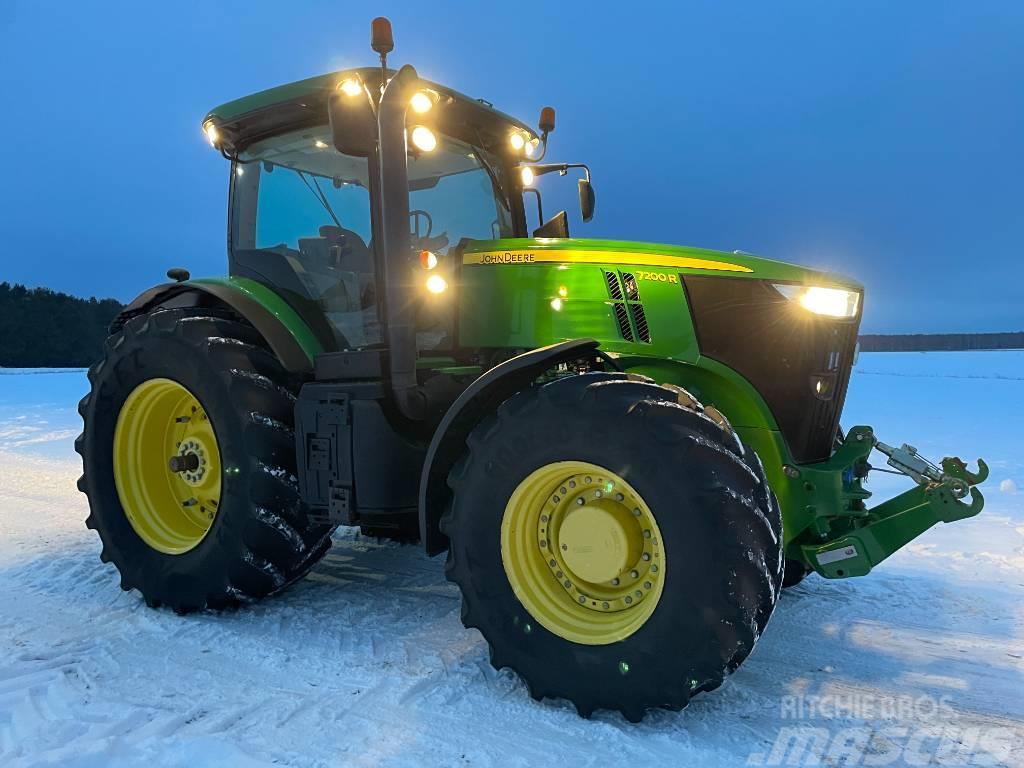 John Deere 7200 R Traktori