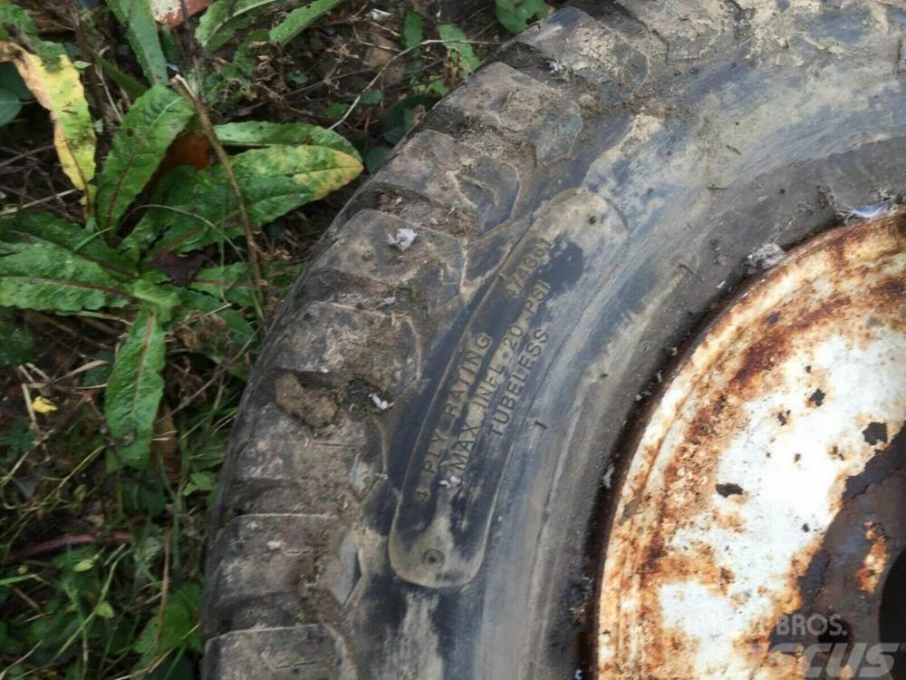  Goldini Tractor Tyre and Wheel £80 Gume, točkovi i felne