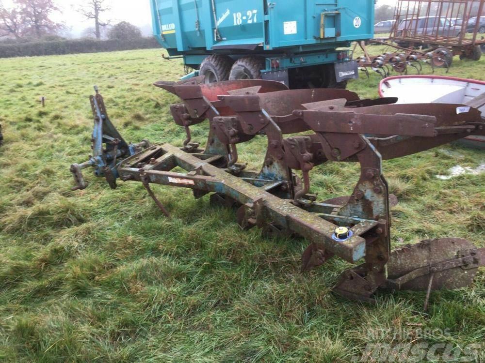 Ransomes 3 Furrow reversible plough £450 plus vat £540 Obični plugovi
