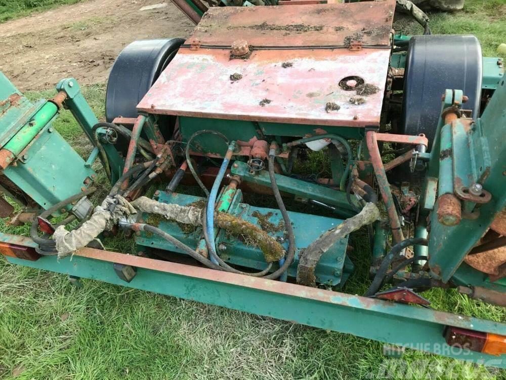 Ransomes gang mower 5 reel - tractor driven - £750 Traktorske kosilice