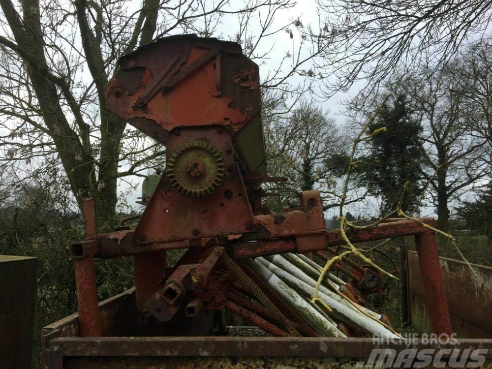  Seed Drill Nodet Gougis £280 Ostale poljoprivredne mašine
