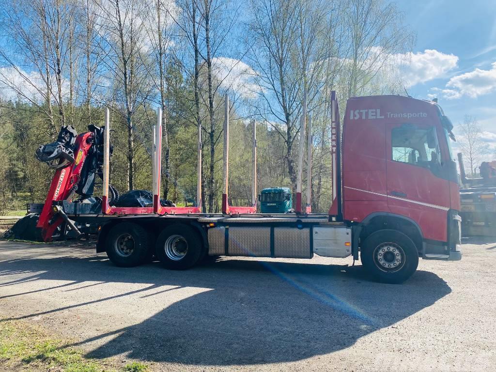 Volvo FH 13 500 6X4 z dźwigiem do przewozu drewna Kamioni za drva Šticari