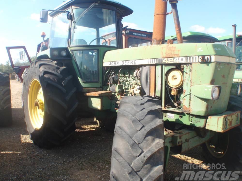 John Deere 4240 Traktori