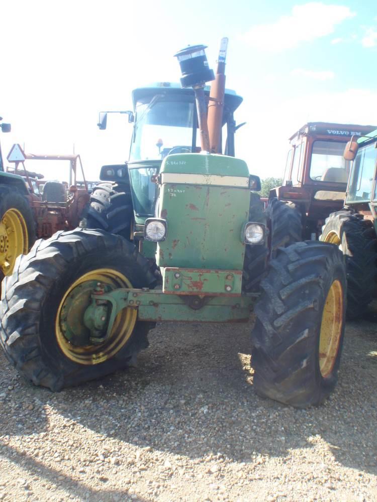 John Deere 4240 Traktori