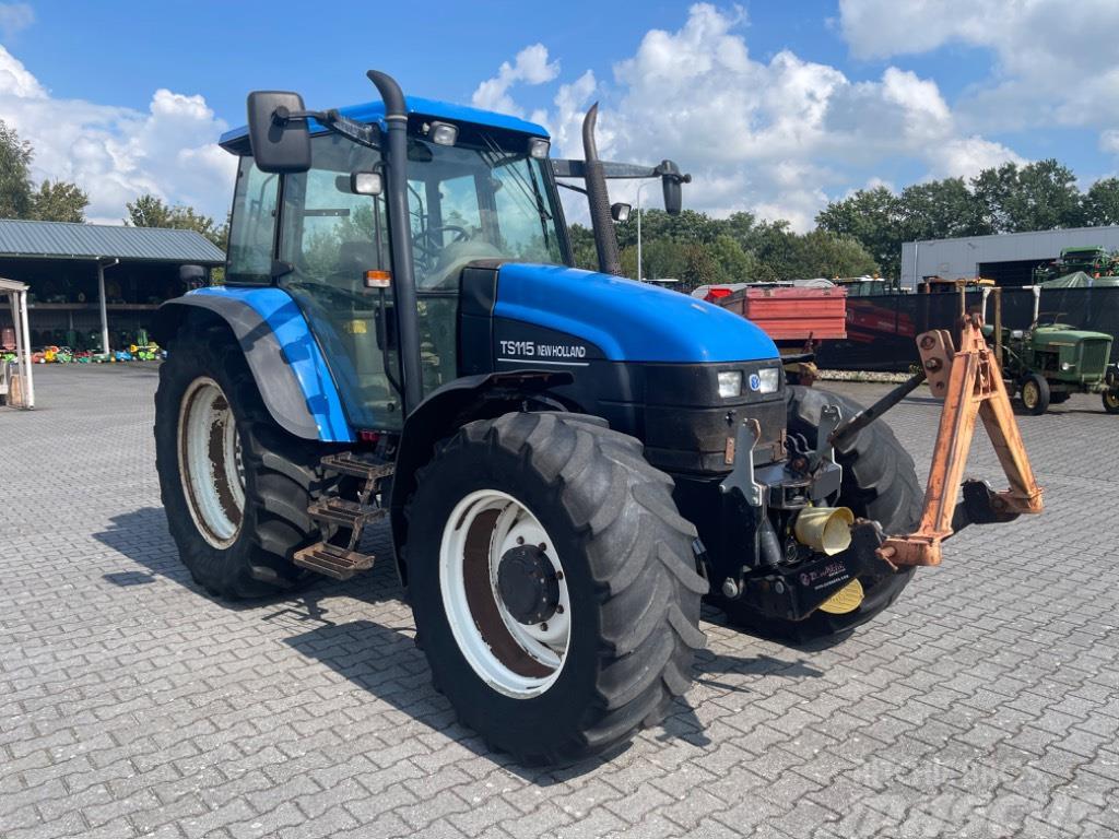 New Holland TS 115 Traktori
