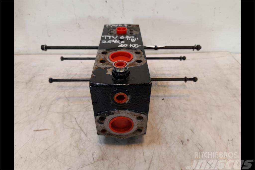 Deutz-Fahr Agrotron TTV630 Remote control valve Hidraulika