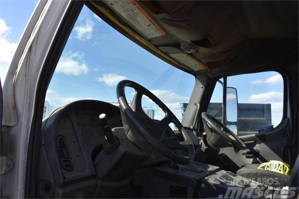 Freightliner BUSINESS CLASS M2 106 Polovni kamioni za čišćenje
