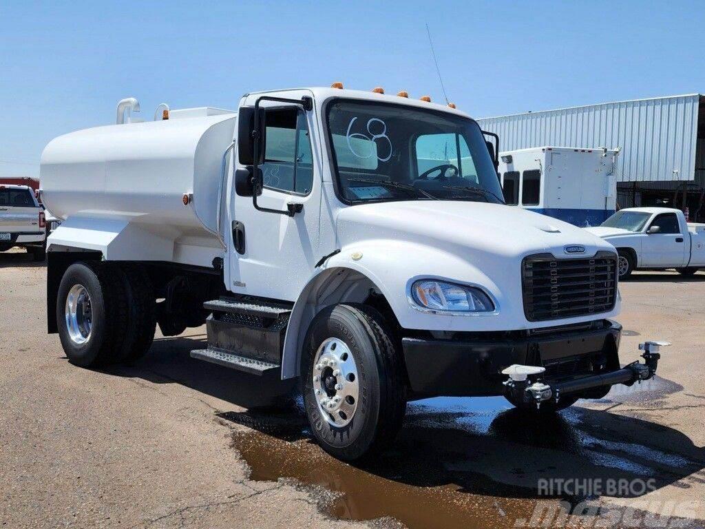 Freightliner M2 106 Kamioni za vodu
