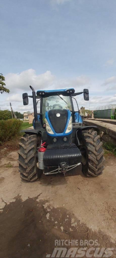 New Holland T 7.210 Traktori