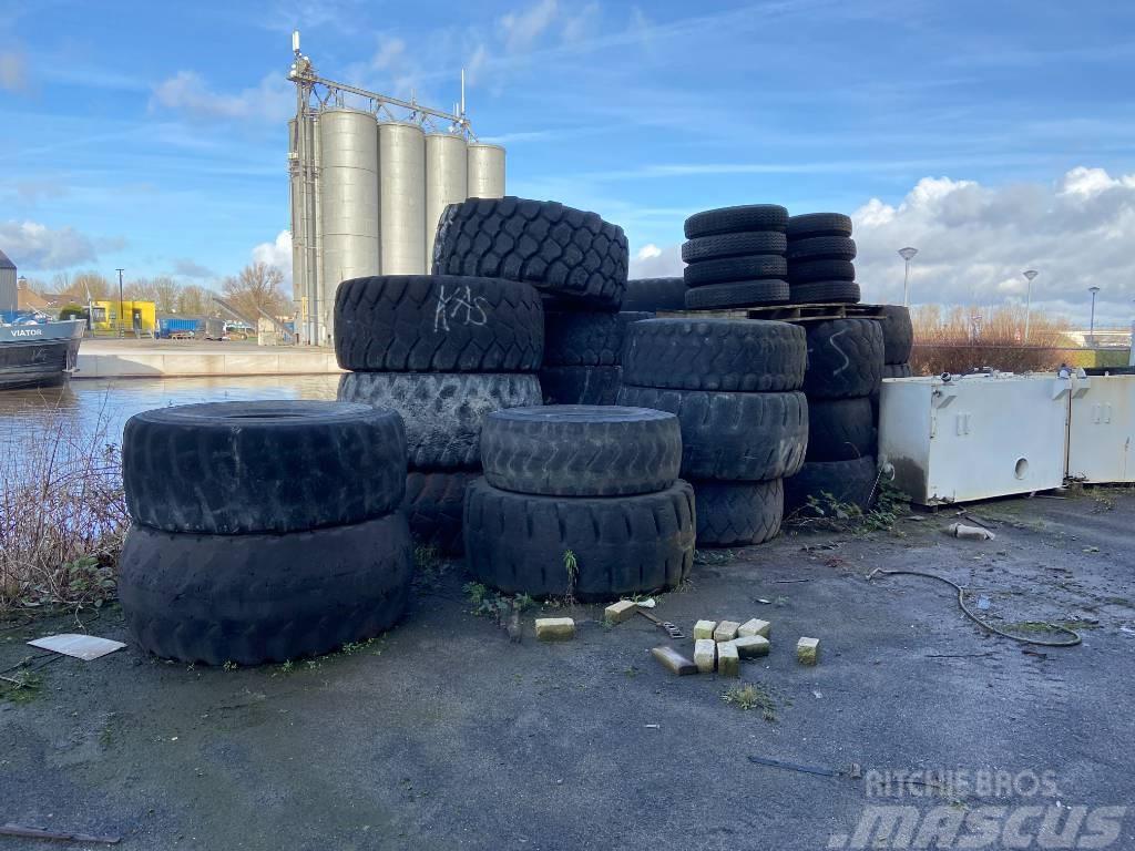  Tyres Used Construction Equipment - DPX-10906 Gume, točkovi i felne