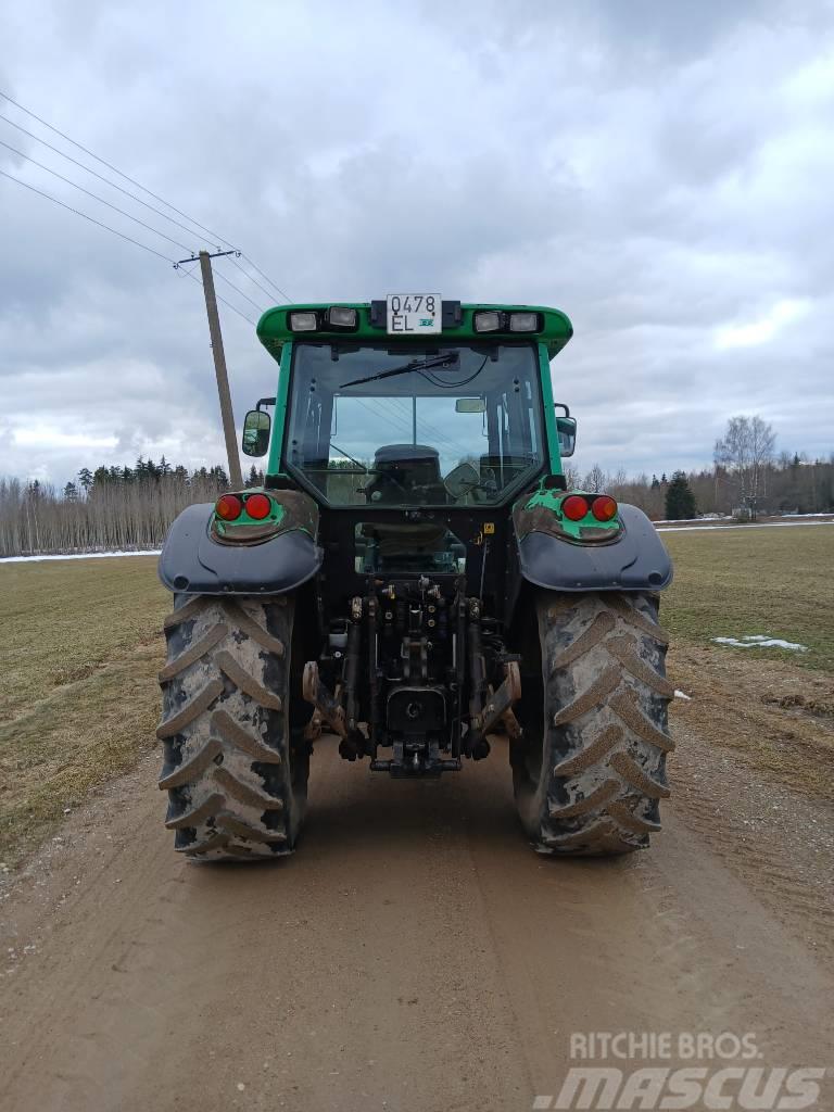 Valtra T 180 Traktori